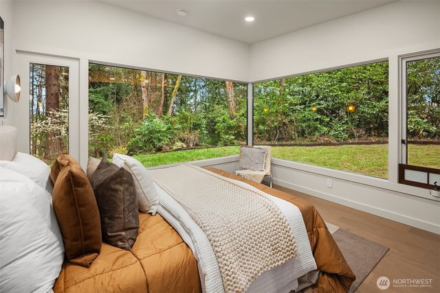 14841 SE 54th Street, Bellevue, WA 98006