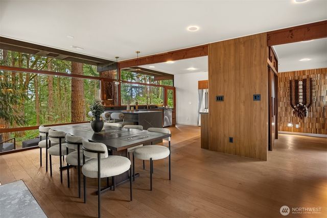 14841 SE 54th Street, Bellevue, WA 98006