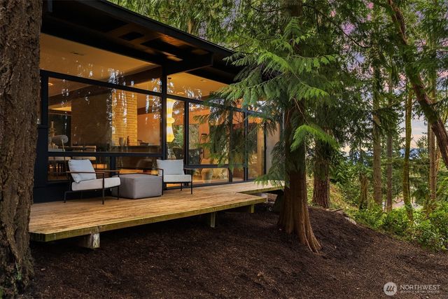 14841 SE 54th Street, Bellevue, WA 98006