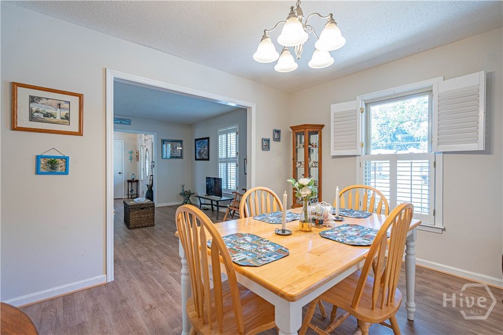 Image 12 of property listing at 903 Sandpiper Road, Savannah, GA 31410