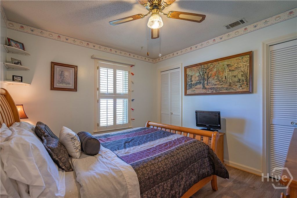 Image 23 of property listing at 903 Sandpiper Road, Savannah, GA 31410