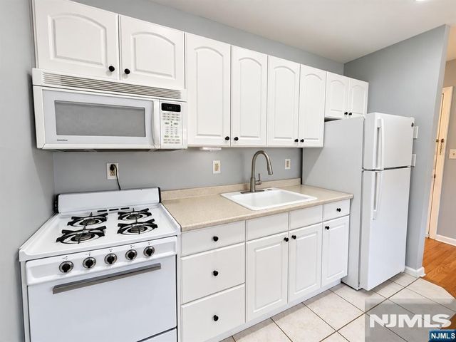 640 Franklin Avenue, Nutley, NJ 07110