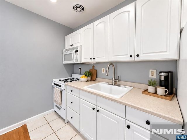 640 Franklin Avenue, Nutley, NJ 07110