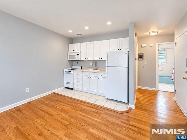 640 Franklin Avenue, Nutley, NJ 07110
