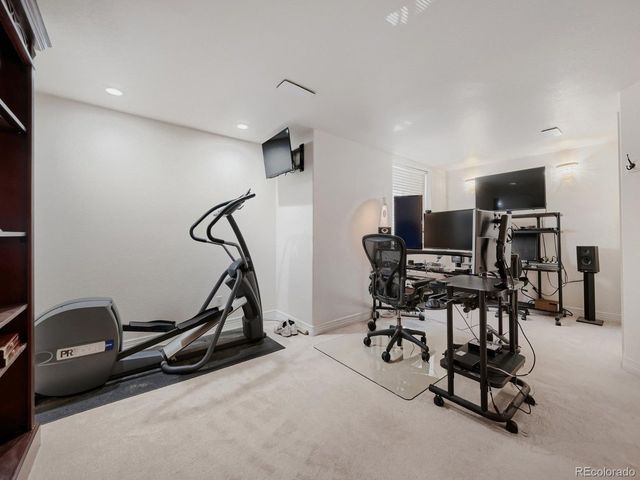7526 Routt Ln, Arvada, CO 80005