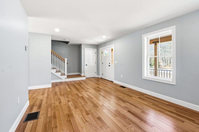 30 Hansonville Road, Rochester, NH 03839