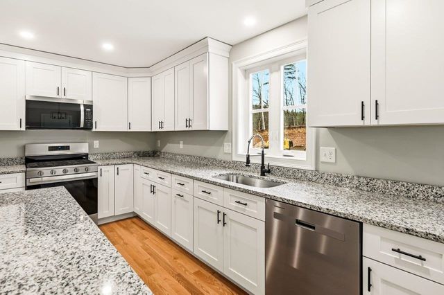 30 Hansonville Road, Rochester, NH 03839