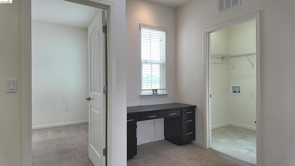Image 19 of property listing at 2100 Carrara St, Brentwood, CA 94513