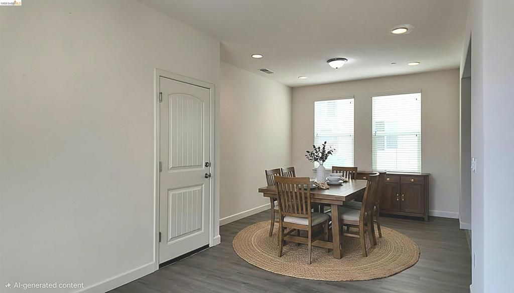 Image 5 of property listing at 2100 Carrara St, Brentwood, CA 94513
