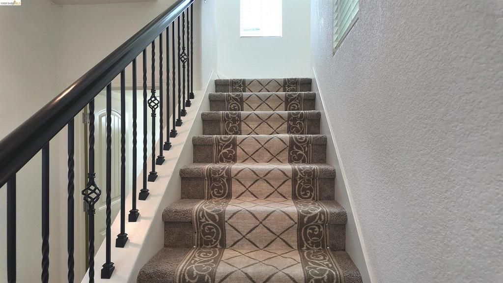 Image 8 of property listing at 2100 Carrara St, Brentwood, CA 94513
