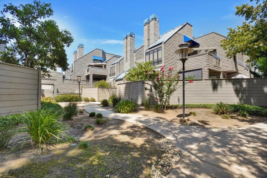 1129 Foxchase Drive, San Jose, CA 95123