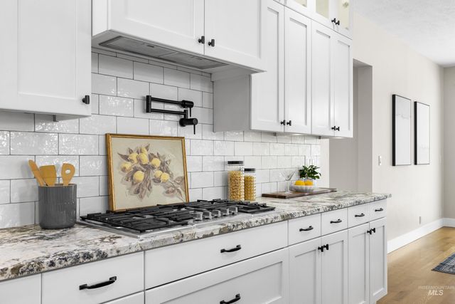 2145 W Verona Dr, Meridian, ID 83646