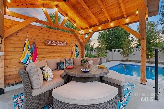 2145 W Verona Dr, Meridian, ID 83646