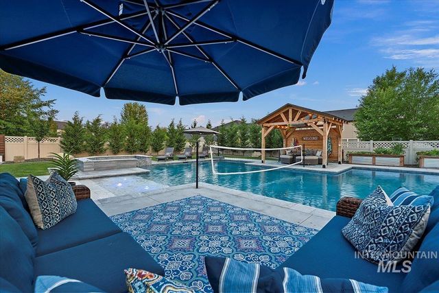 2145 W Verona Dr, Meridian, ID 83646