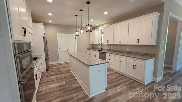 194 Donsdale Drive, Statesville, NC 28625