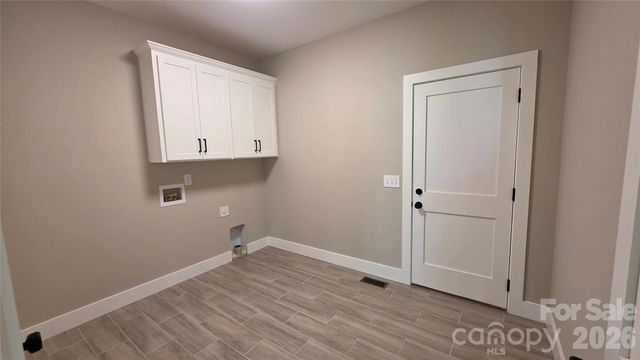 194 Donsdale Drive, Statesville, NC 28625