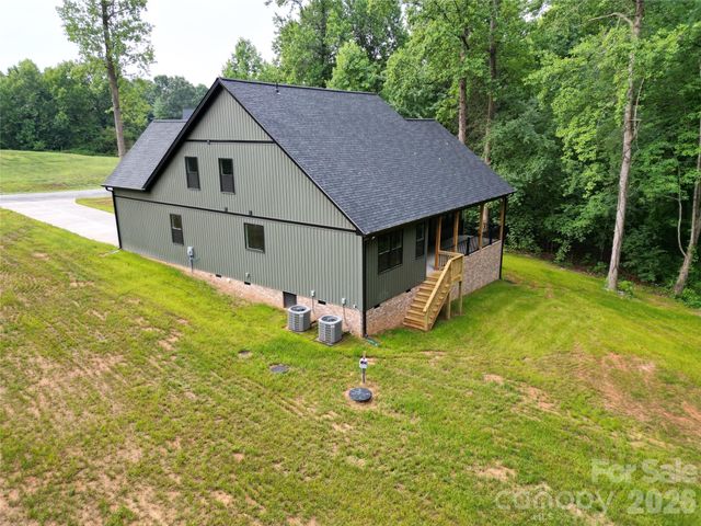 194 Donsdale Drive, Statesville, NC 28625