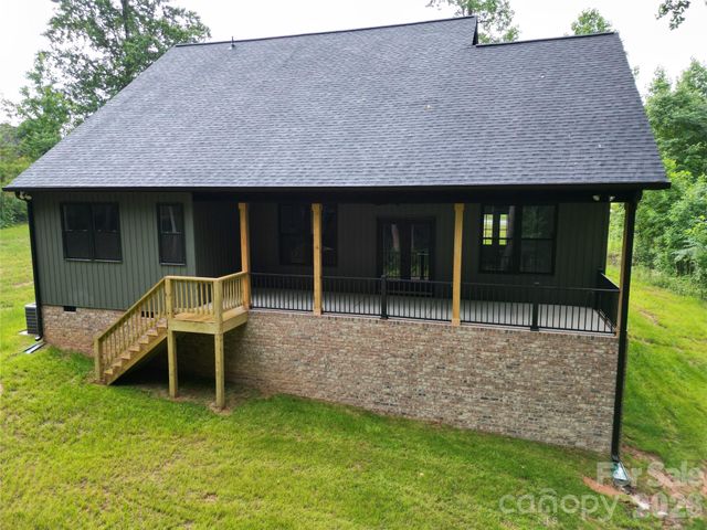 194 Donsdale Drive, Statesville, NC 28625