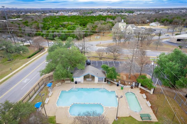 1917 White Oak CIR, Round Rock, TX 78681