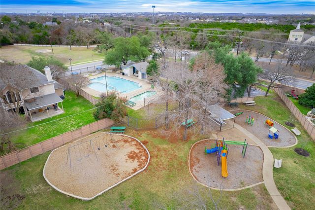 1917 White Oak CIR, Round Rock, TX 78681