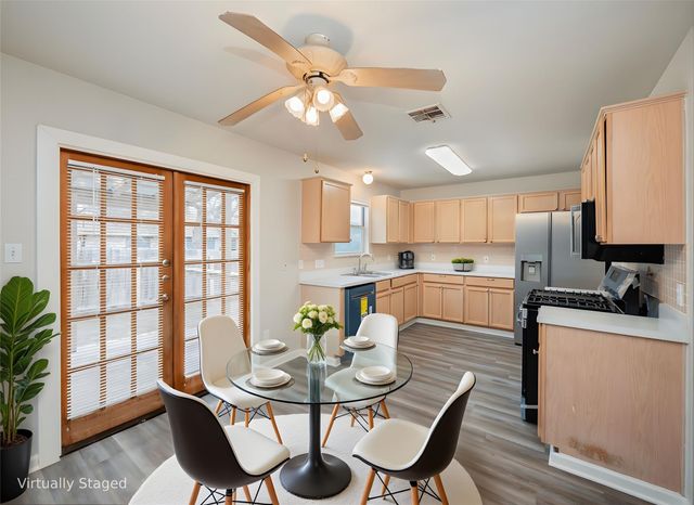 1917 White Oak CIR, Round Rock, TX 78681