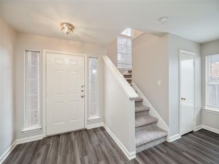 1917 White Oak CIR, Round Rock, TX 78681