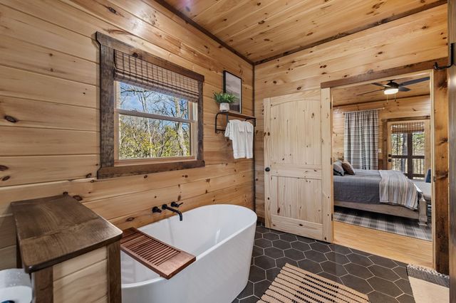 155 Peppermint Lane, Epworth, GA 30541