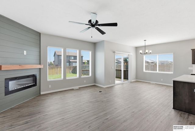 21214 Polk Street, Elkhorn, NE 68022
