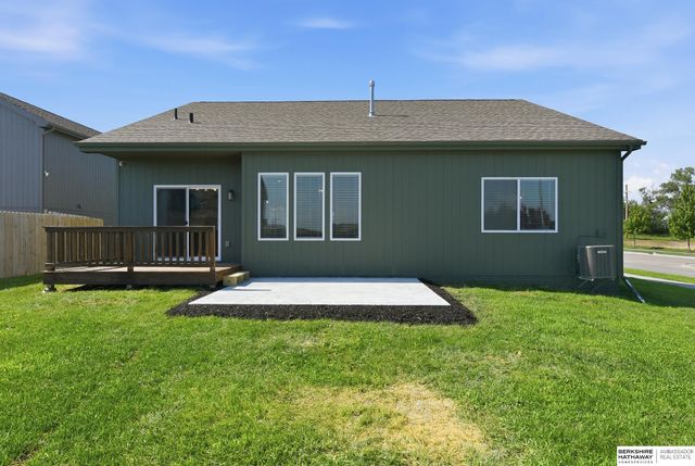 21214 Polk Street, Elkhorn, NE 68022