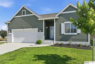21214 Polk Street, Elkhorn, NE 68022