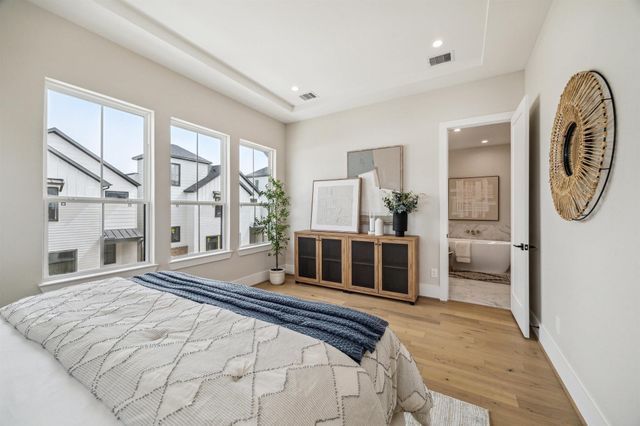 2210 Dennis Street, Houston, TX 77004