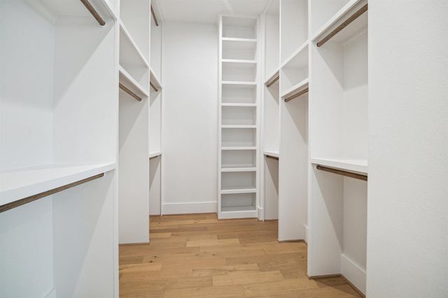 2210 Dennis Street, Houston, TX 77004