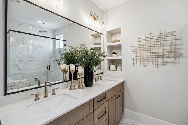 2210 Dennis Street, Houston, TX 77004