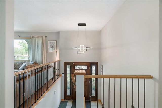 2913 Chisholm Drive, Lawrence, KS 66047