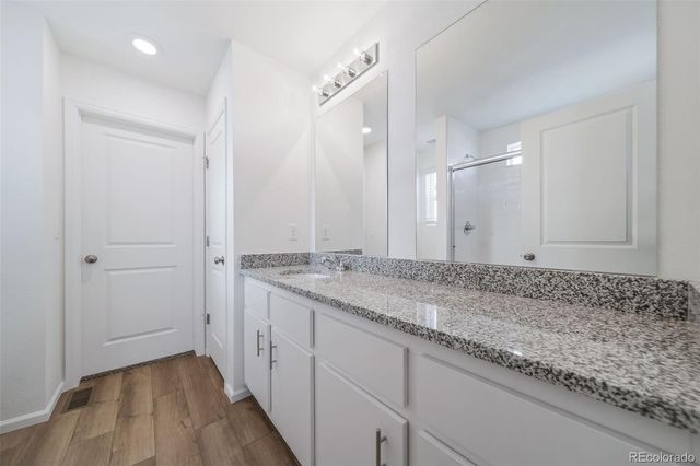 46553 Avery Lane, Bennett, CO 80102