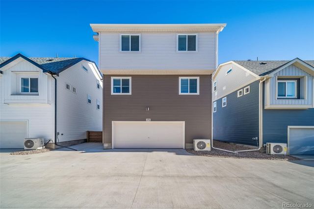 46553 Avery Lane, Bennett, CO 80102