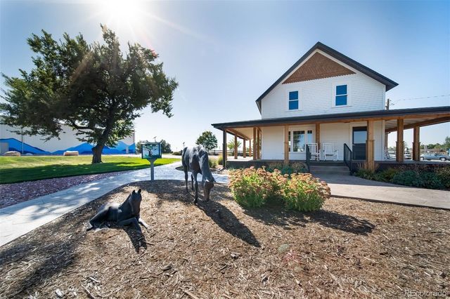 46553 Avery Lane, Bennett, CO 80102