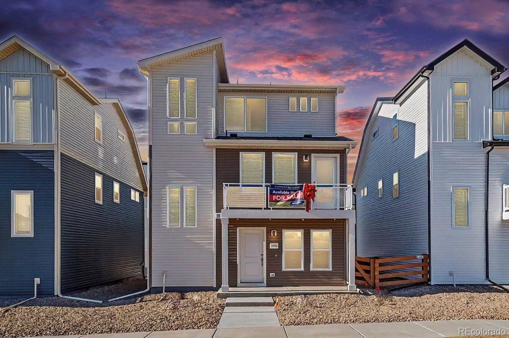 46553 Avery Lane, Bennett, CO 80102