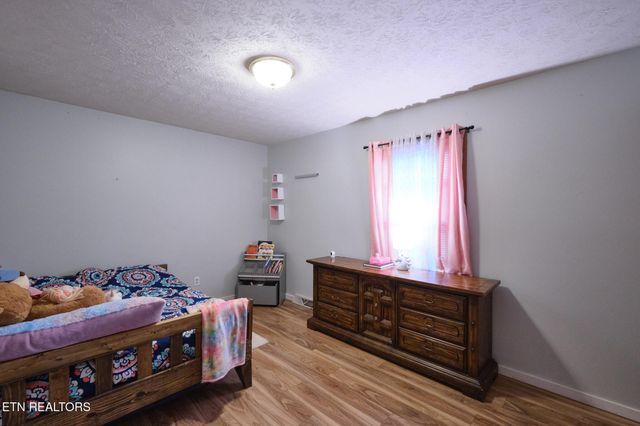 101 Greenbriar Lane, Oak Ridge, TN 37830