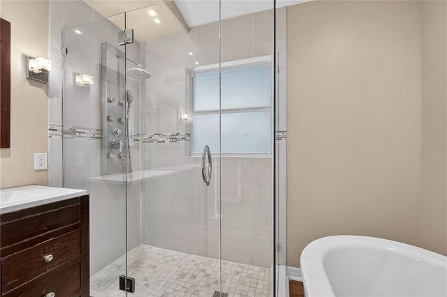 1461 LAKE SHORE RANCH DRIVE, Seffner, FL 33584