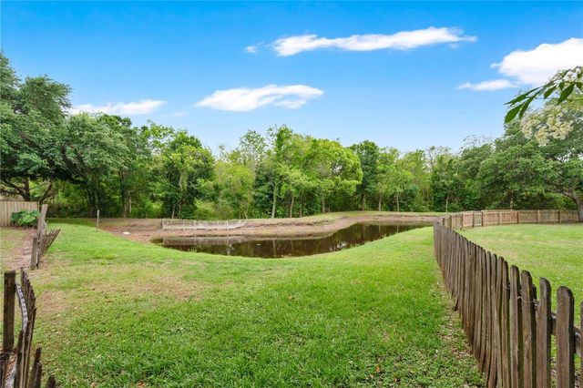 1461 LAKE SHORE RANCH DRIVE, Seffner, FL 33584