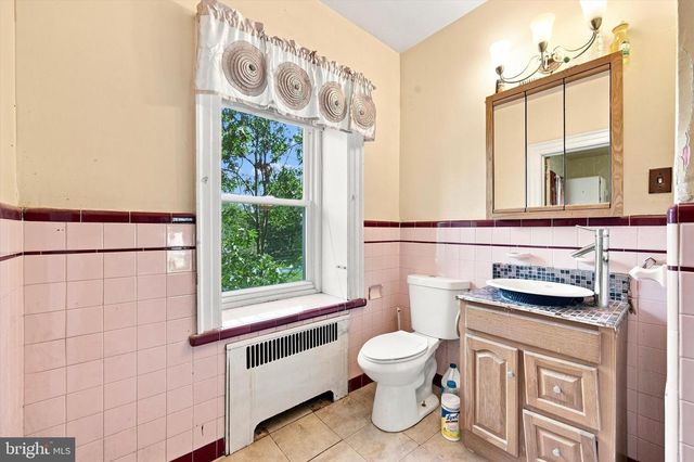 102 E CLIVEDEN ST, Philadelphia, PA 19119