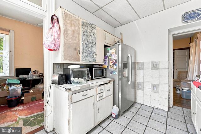 102 E CLIVEDEN ST, Philadelphia, PA 19119
