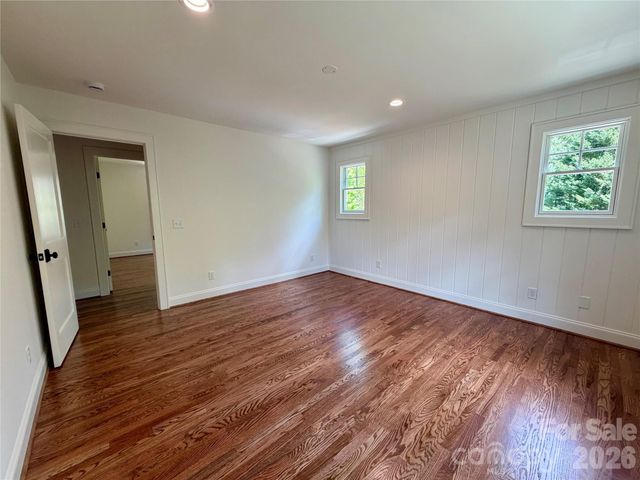 316 Big Raven Lane, Saluda, NC 28773
