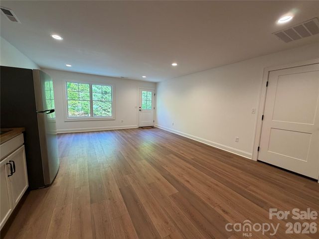 316 Big Raven Lane, Saluda, NC 28773