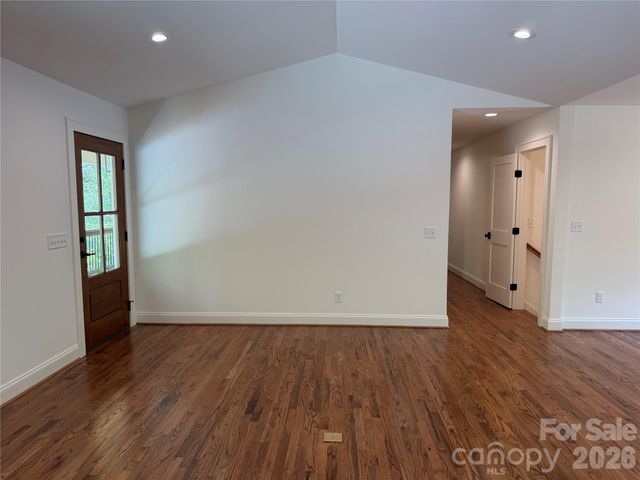 316 Big Raven Lane, Saluda, NC 28773