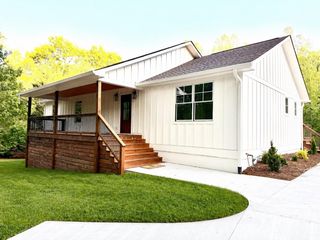 316 Big Raven Lane, Saluda, NC 28773