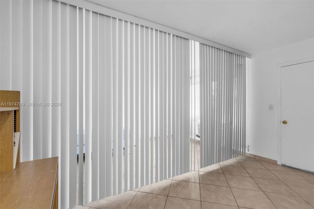 17050 NE 14th Avenue 106, Miami, FL 33162