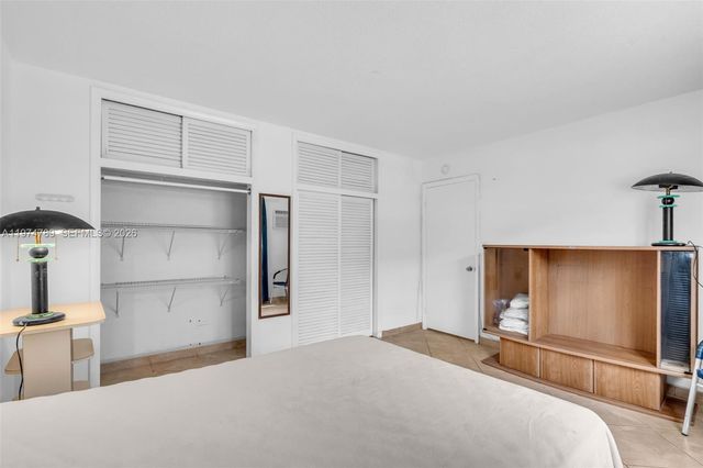 17050 NE 14th Avenue 106, Miami, FL 33162