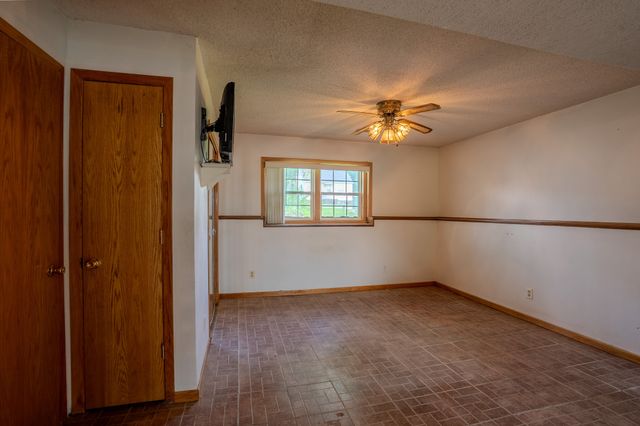 225 George Street, Hartford, IA 50118